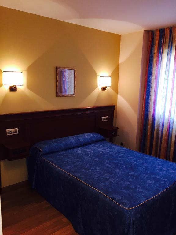 Hostal Tio Pepe II Bembibre  Cameră foto