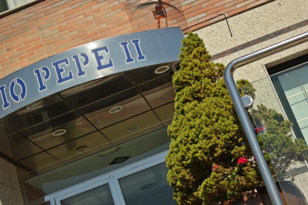 Hostal Tio Pepe II Bembibre  Exterior foto